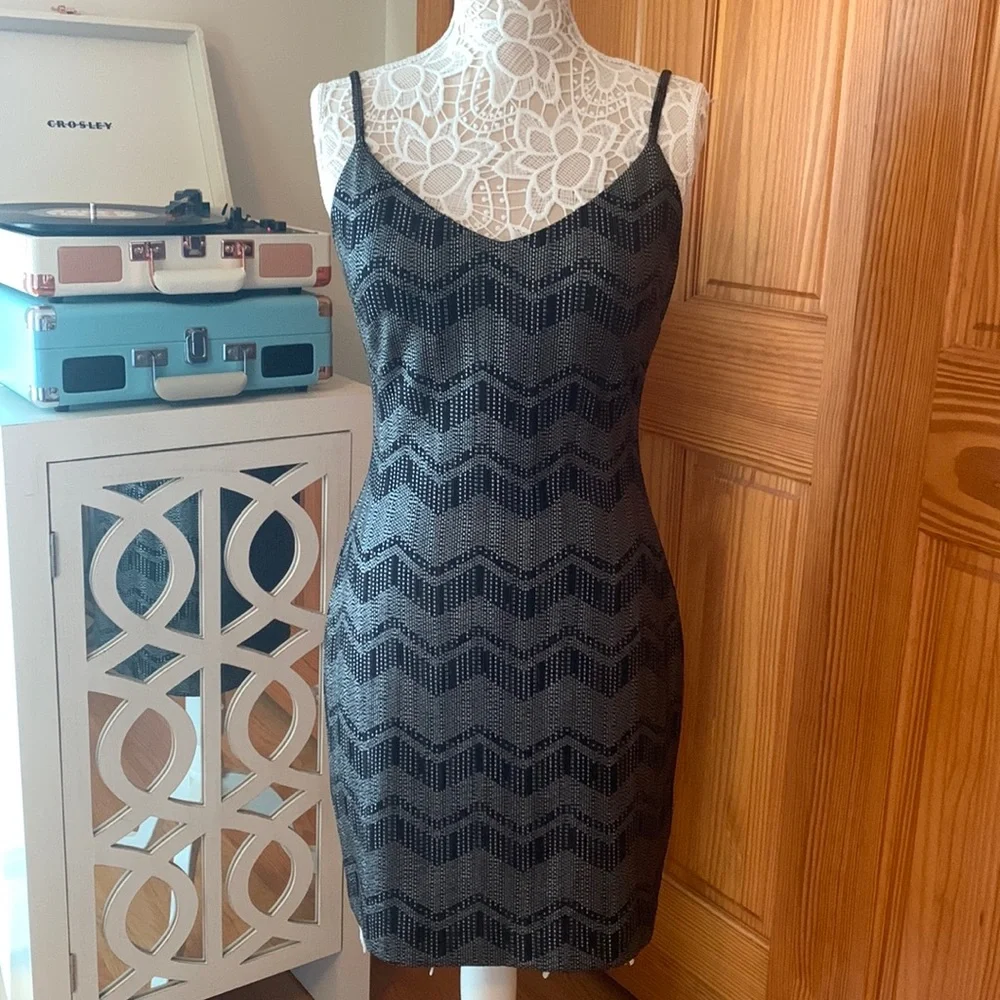 Guess Bodycon Dress - Picture 1 of 5